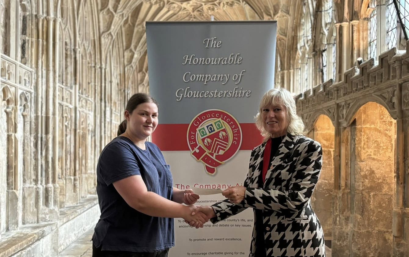 Gloucester Cathedral apprentices receive prestigious award from Honourable Company of Gloucestershire.