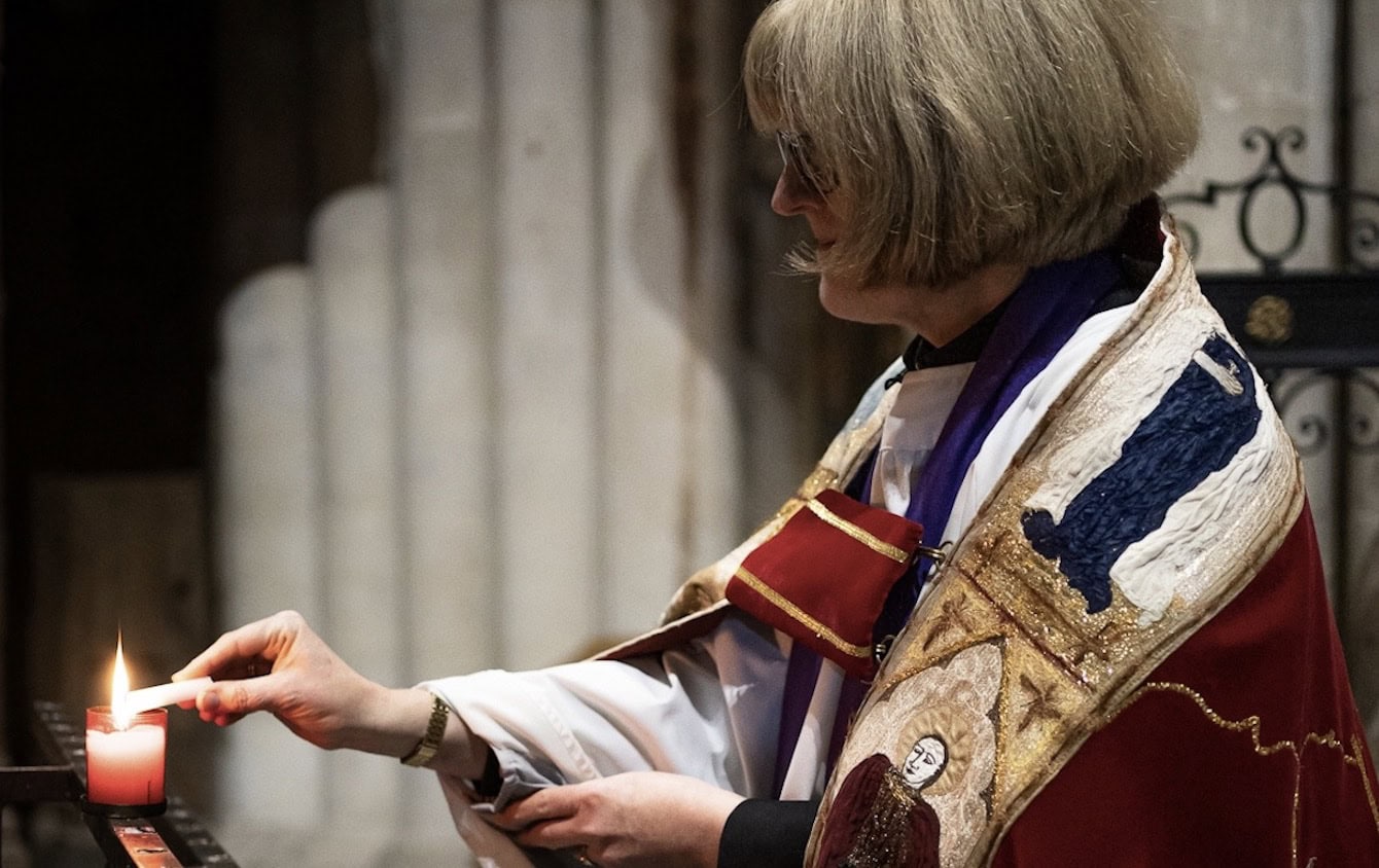 May we each ‘hear the angels sing’ this Christmas Dean of St Albans and Chair of the AEC, the Very Revd Jo Kelly-Moore 
