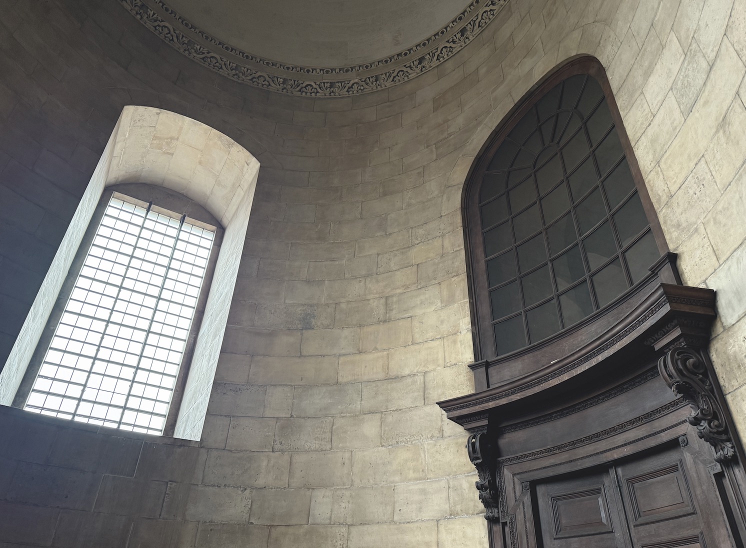 ST PAUL’S CATHEDRAL, LONDON Christopher Wren’s use of clear glass throughout St Paul’s Cathedral (1710)