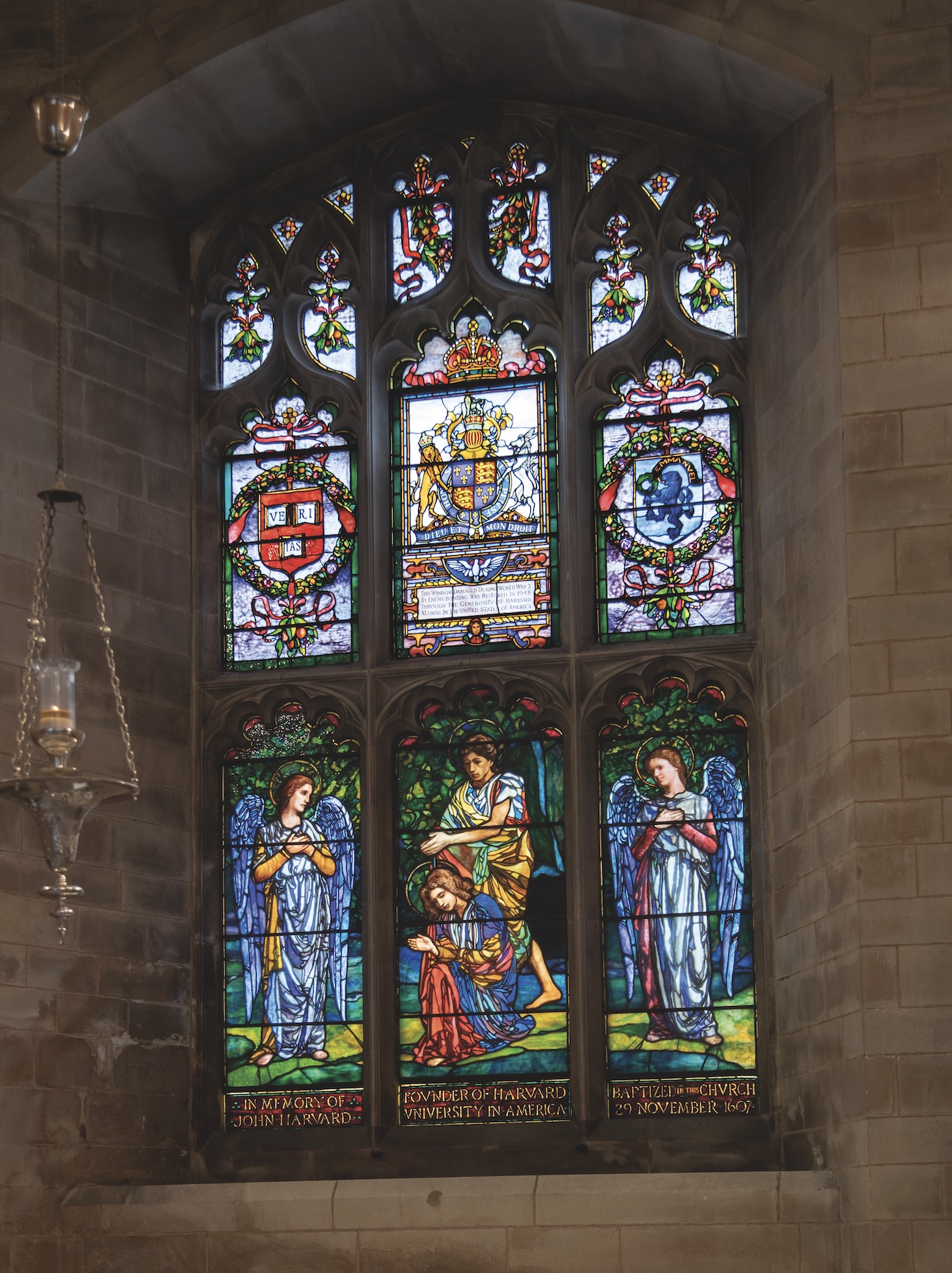 SOUTHWARK CATHEDRAL - Harvard Chapel Window (1905)