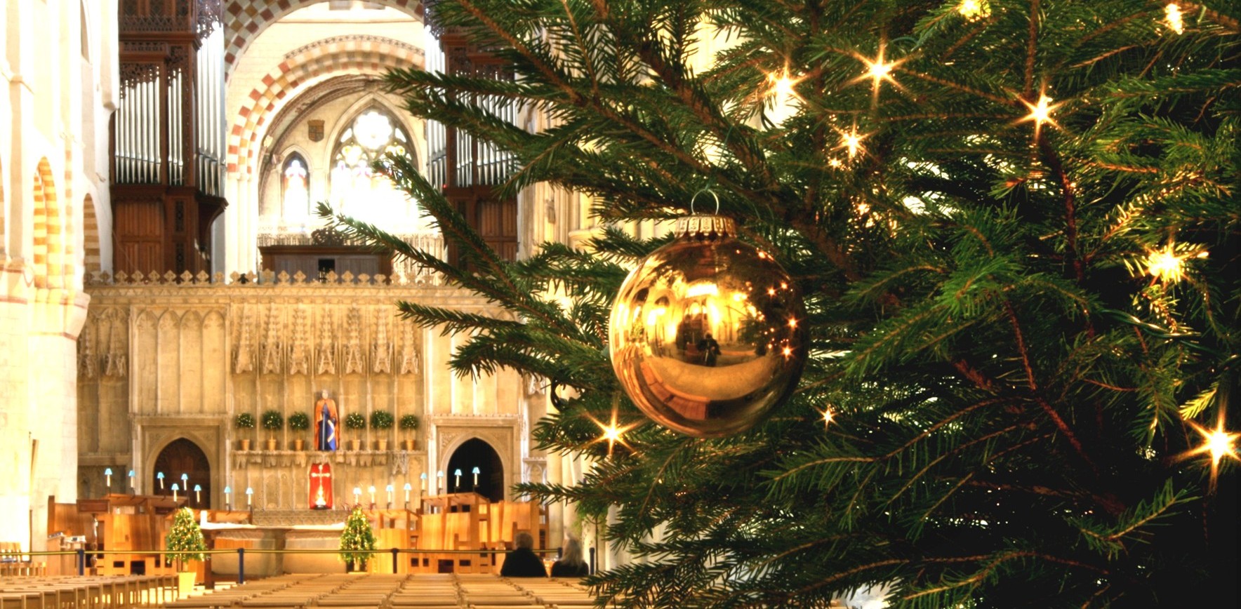St,Albans.Nave.Christmas