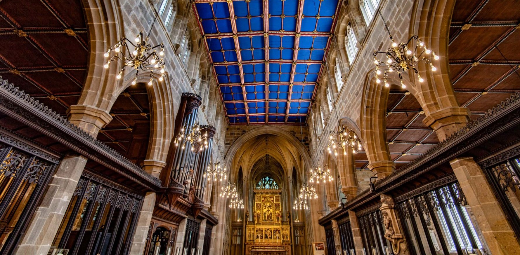 wakefield-cathedral-ceiling