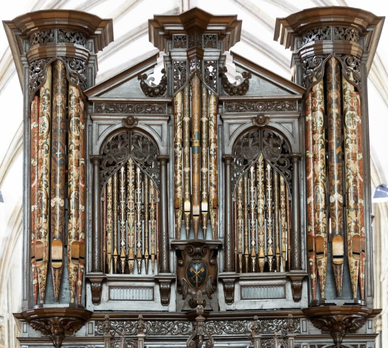 Supporters invited to sponsor part of Gloucester Cathedral's new organ through special online auction.