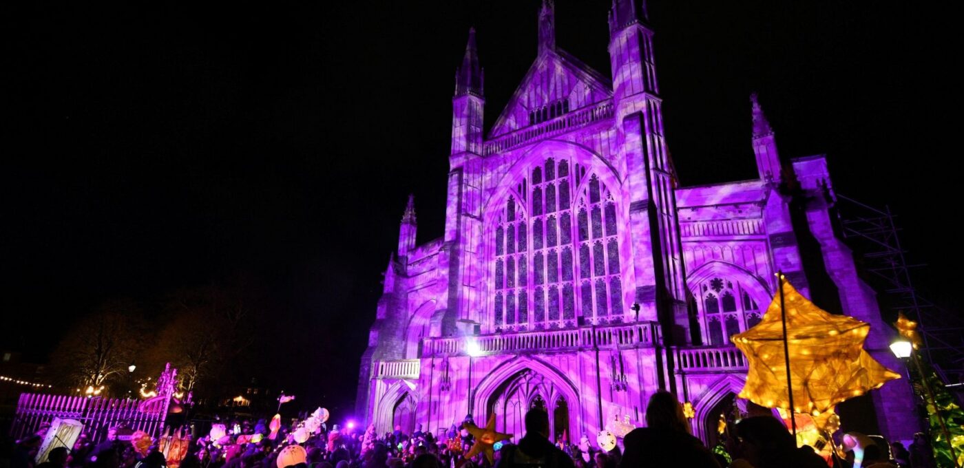 Winchester.Lantern-Parade.L